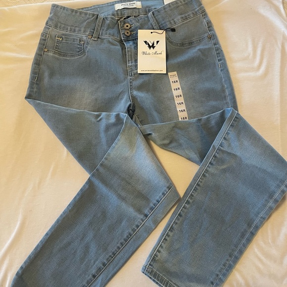 White Mark Women’s Light Denim Jeans sz 16 NWT - Picture 3 of 7